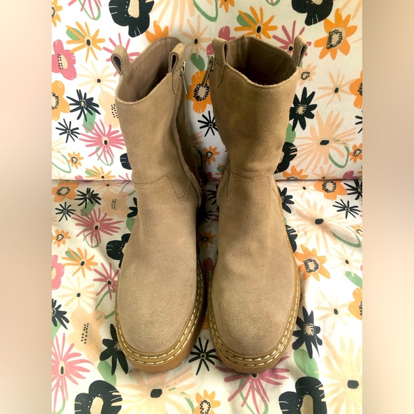 Splendid Shoes - Splendid Suede Chelsea Boots